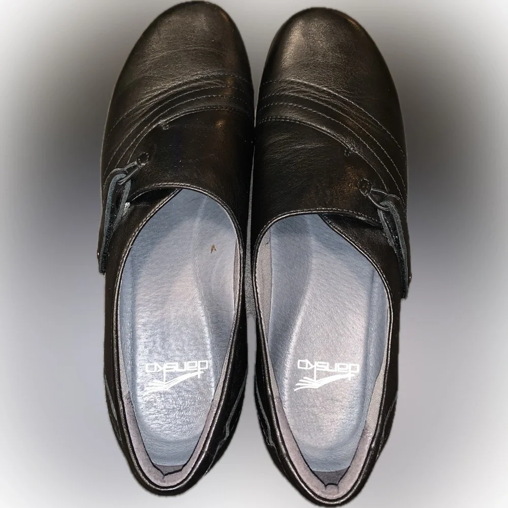 Dansko stylish black